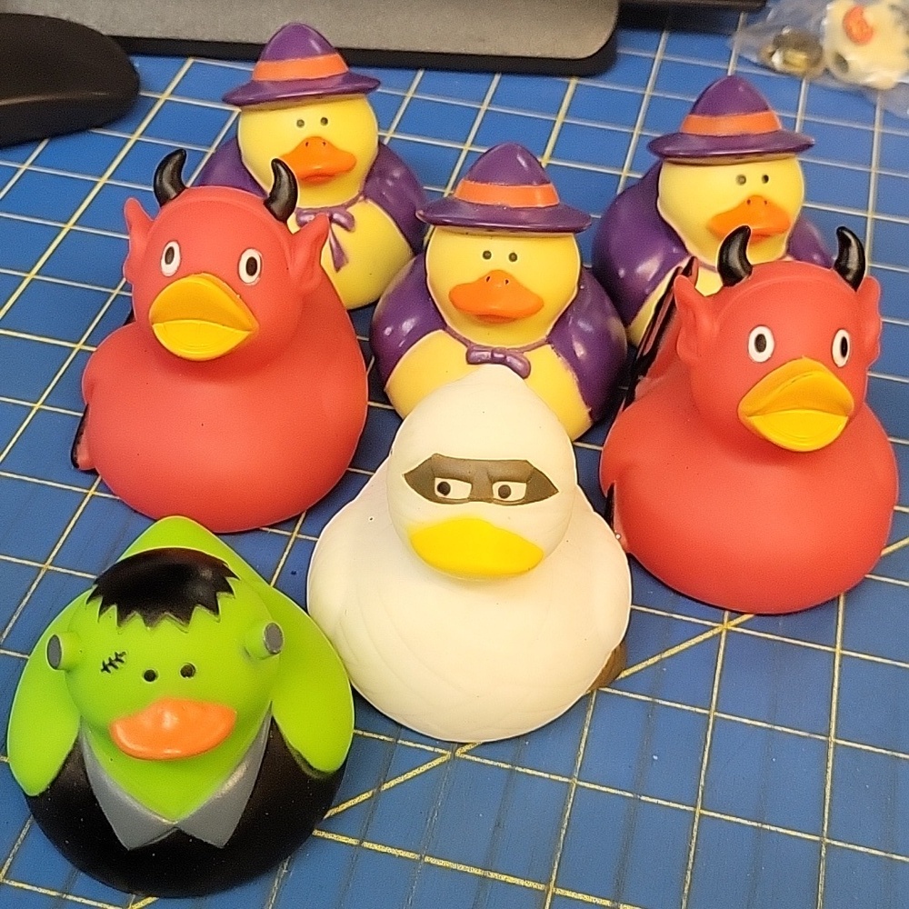 Halloween Rubber Duck Set of 7 Devil Mummy Witch Frankenstein New Bundle